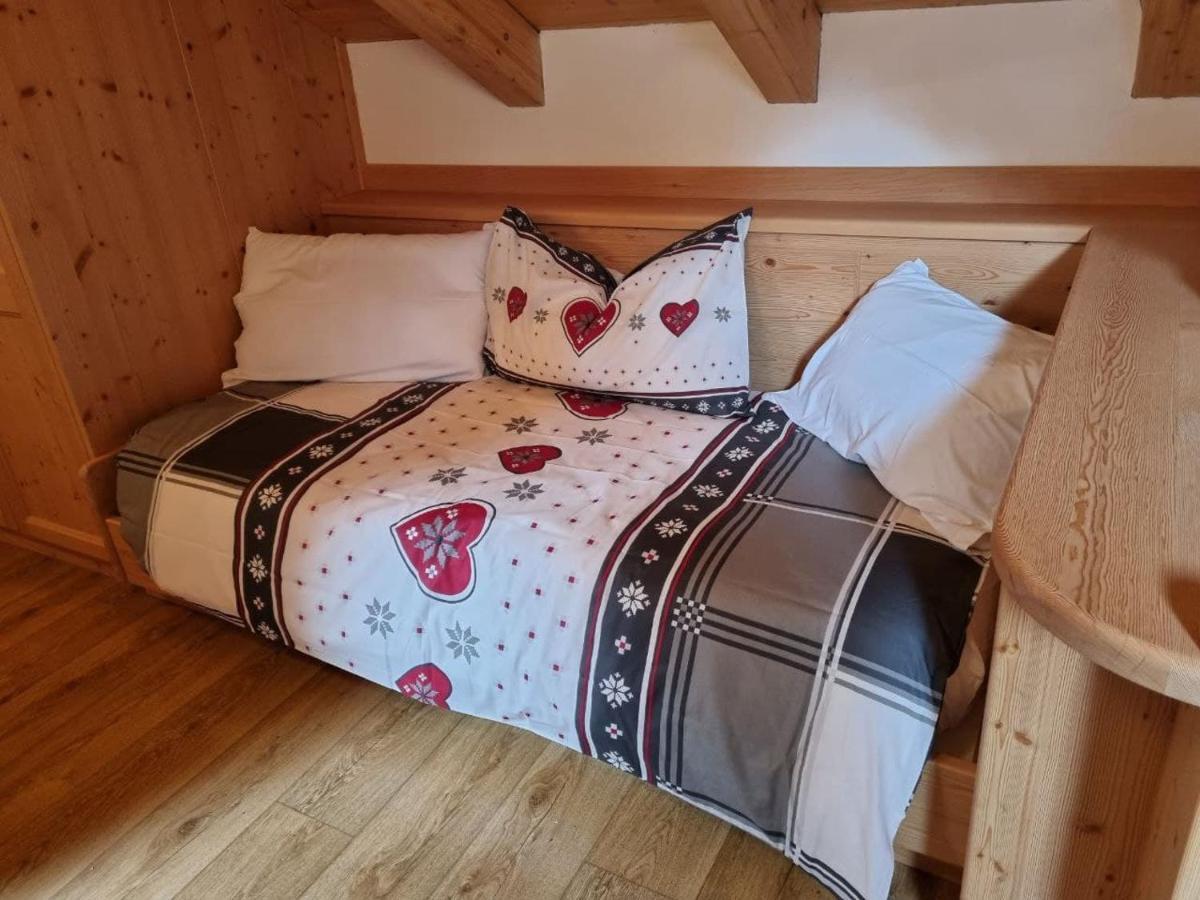 Pian Schiavaneis B&B Apartament Canazei Exteriör bild