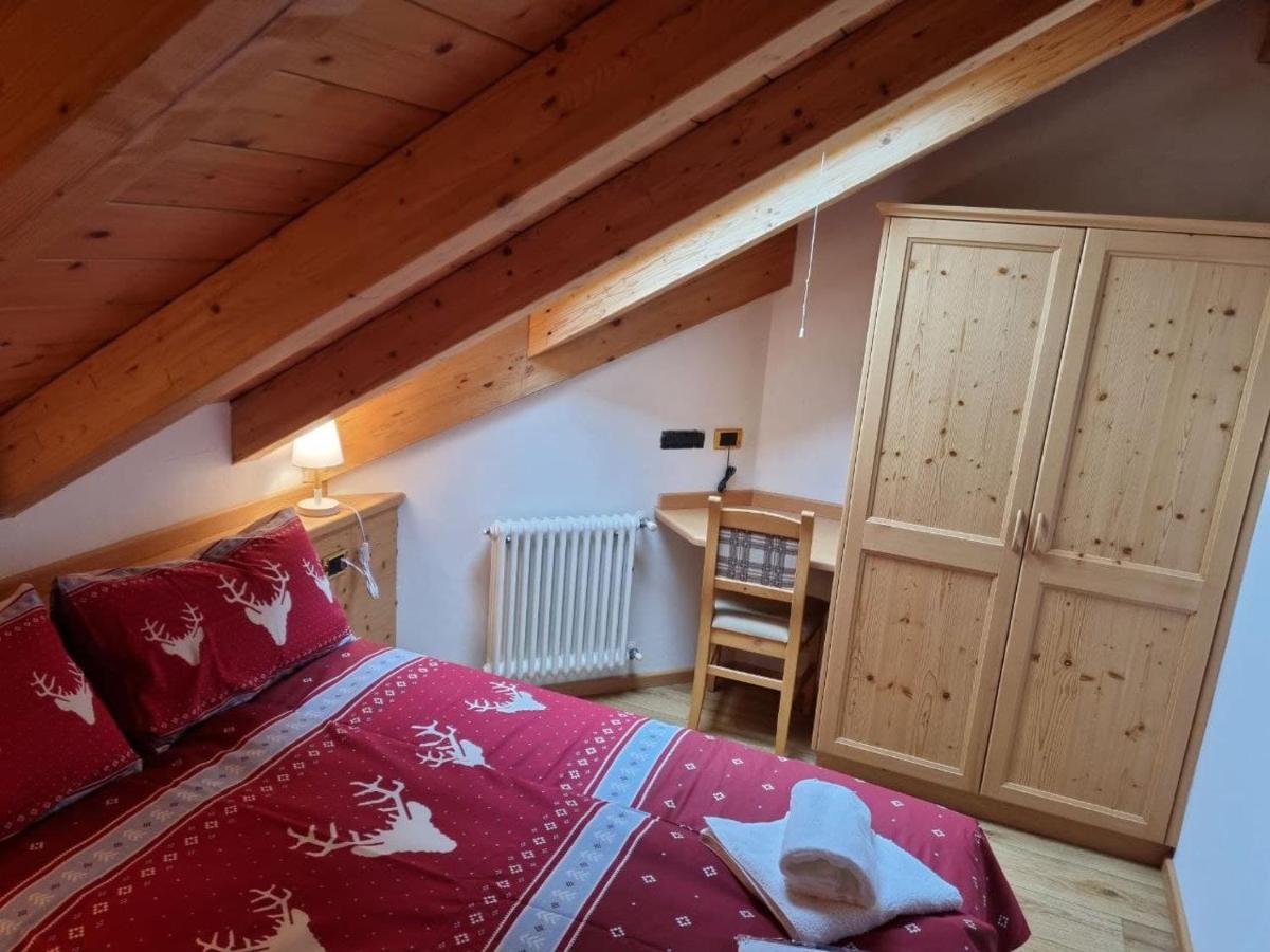 Pian Schiavaneis B&B Apartament Canazei Exteriör bild
