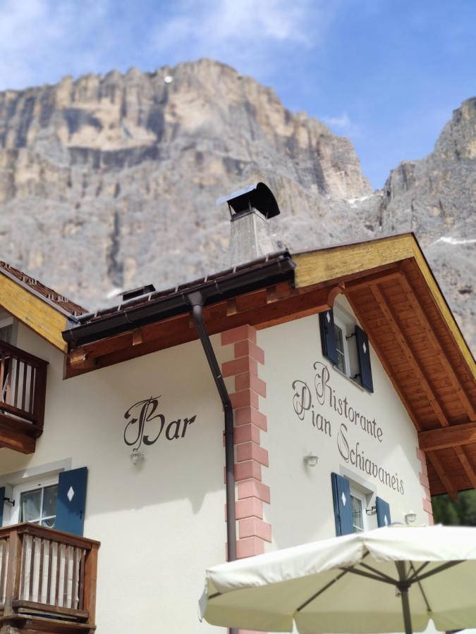 Pian Schiavaneis B&B Apartament Canazei Exteriör bild