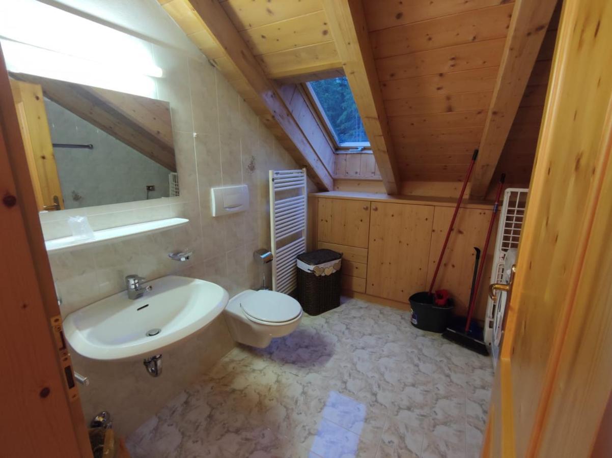 Pian Schiavaneis B&B Apartament Canazei Exteriör bild
