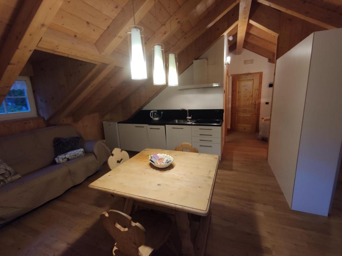 Pian Schiavaneis B&B Apartament Canazei Exteriör bild